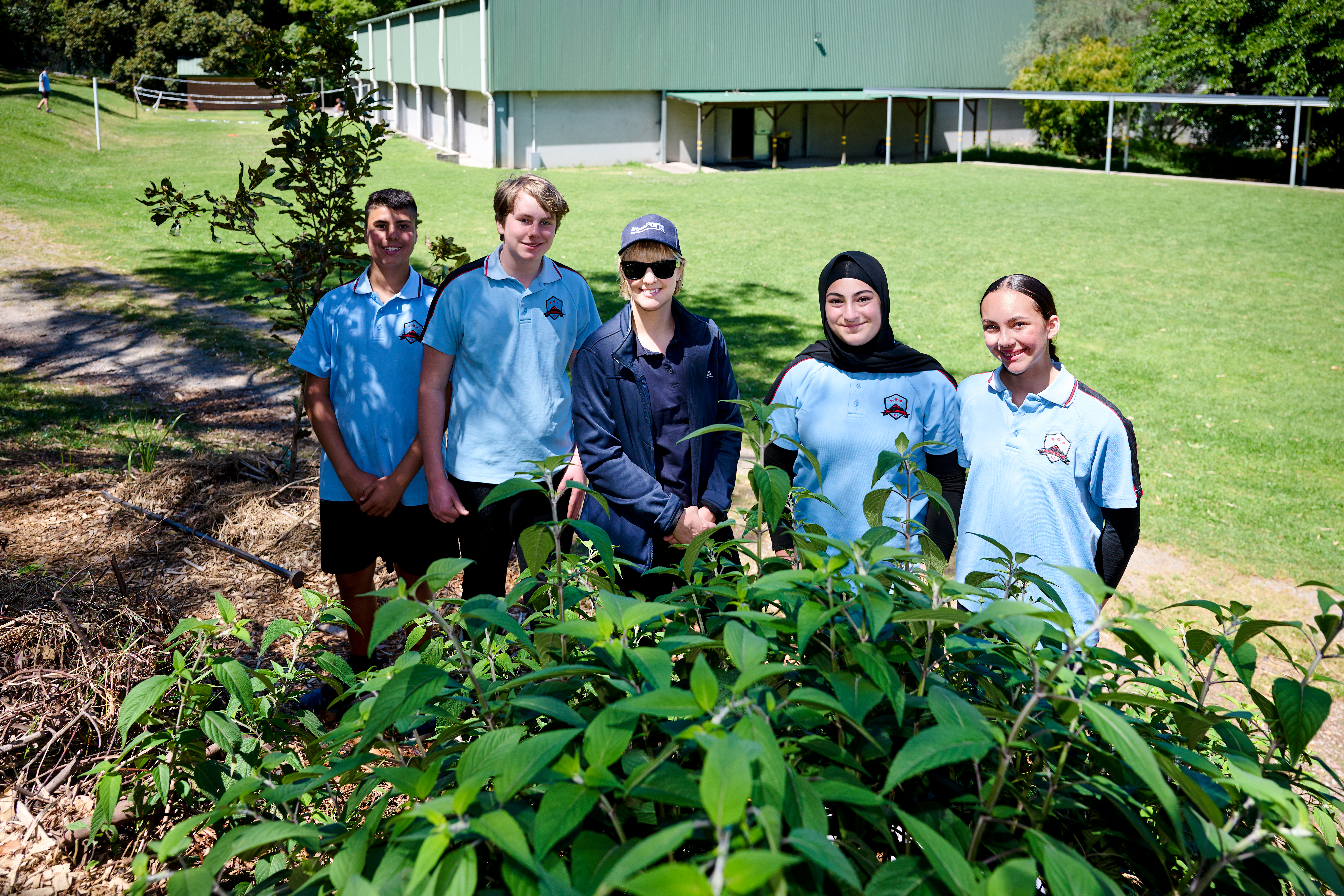 Warrawong High School students with NSW Ports staff