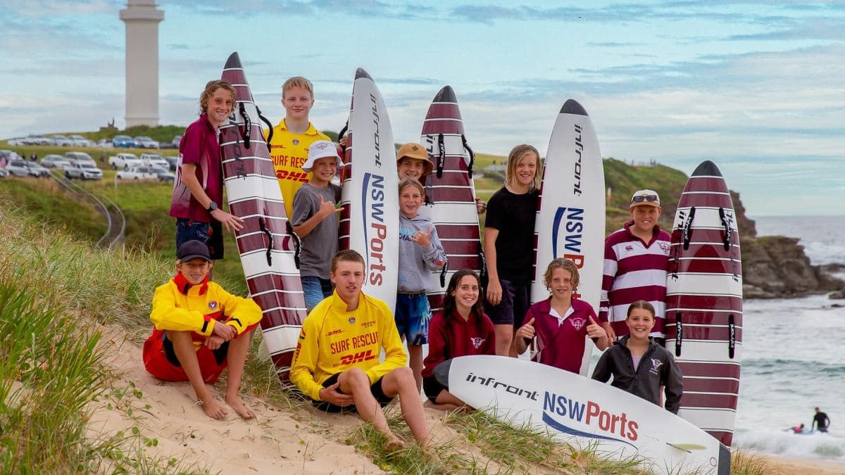 Wollongong Nippers with their new boards 